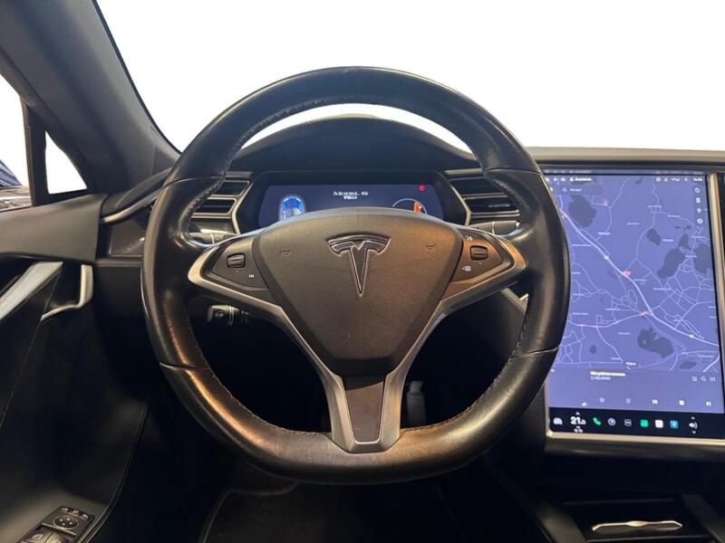 Tesla Model S vaihtoauto