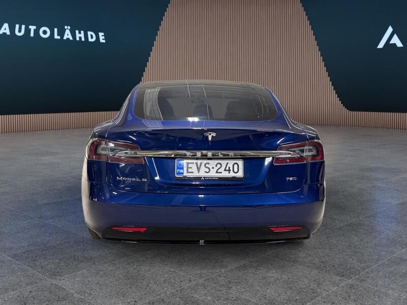 Tesla Model S vaihtoauto