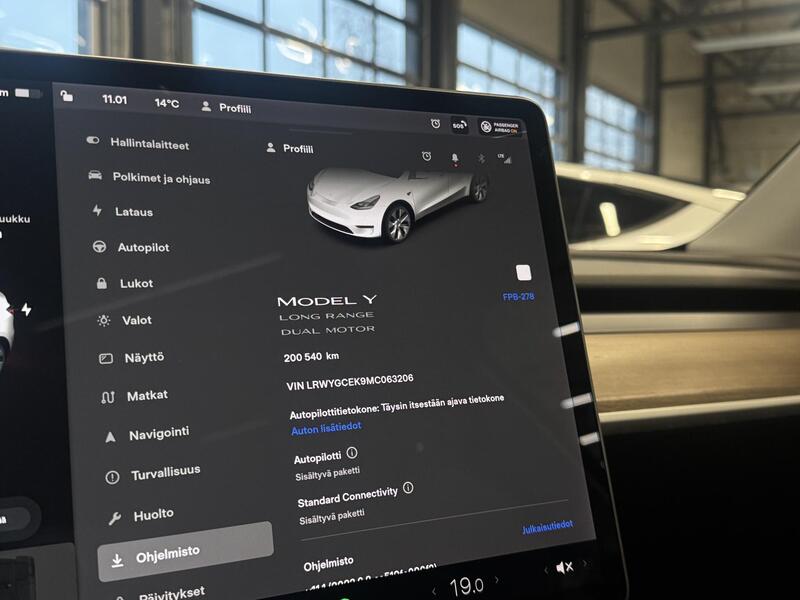 Tesla Model Y vaihtoauto