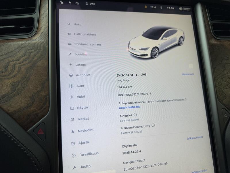 Tesla Model S vaihtoauto