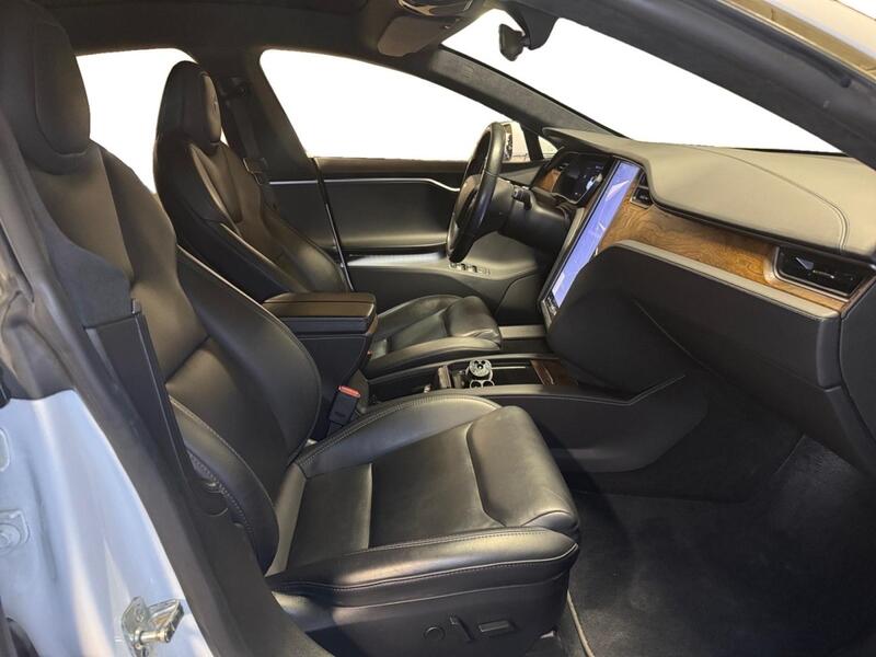 Tesla Model S vaihtoauto