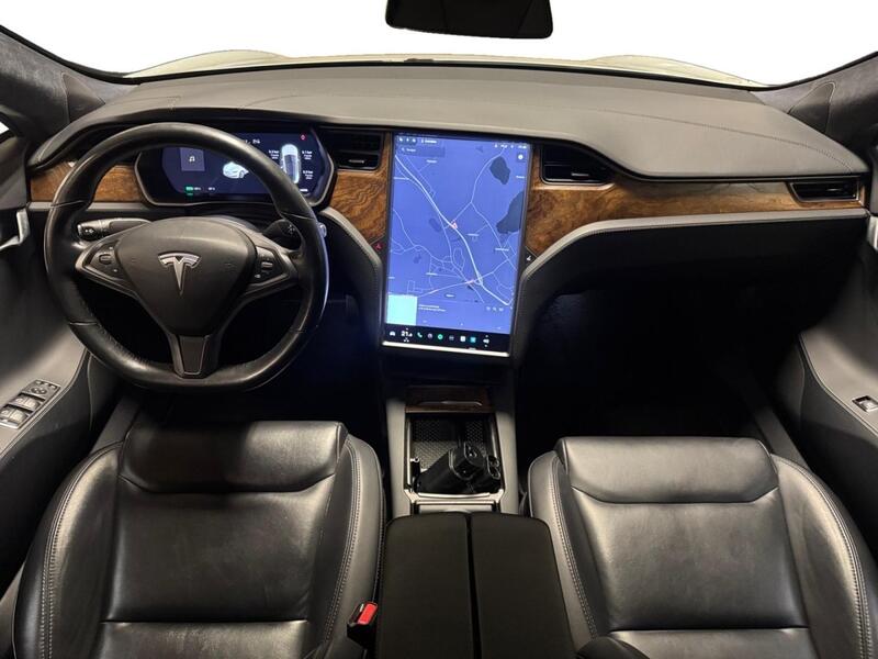 Tesla Model S vaihtoauto