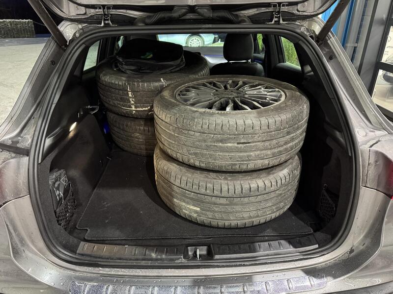 Mercedes-Benz EQA vaihtoauto