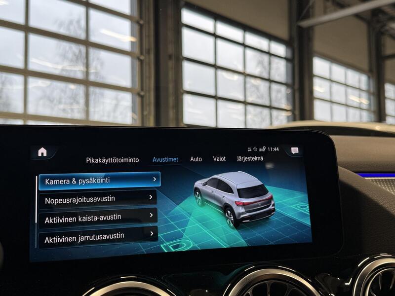 Mercedes-Benz EQA vaihtoauto