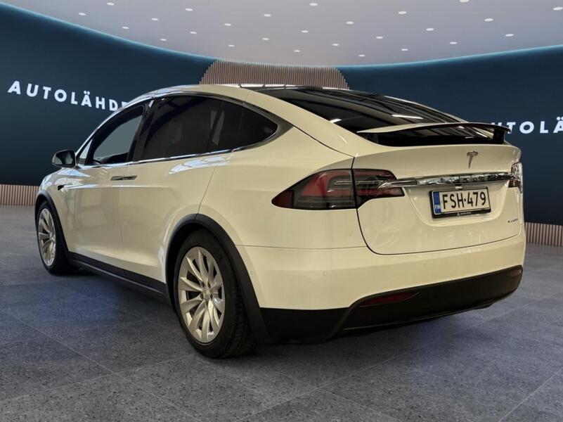 Tesla Model X vaihtoauto