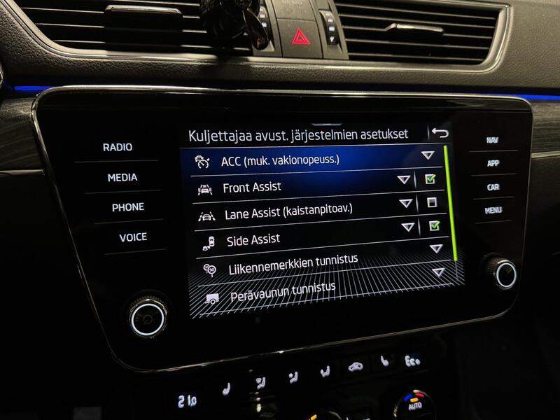 Skoda Superb vaihtoauto