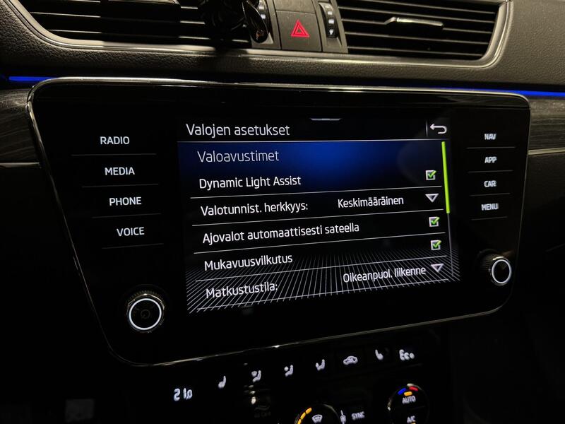 Skoda Superb vaihtoauto