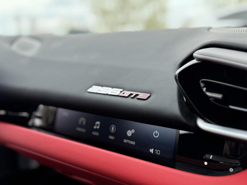 Ferrari 296 GTB vaihtoauto