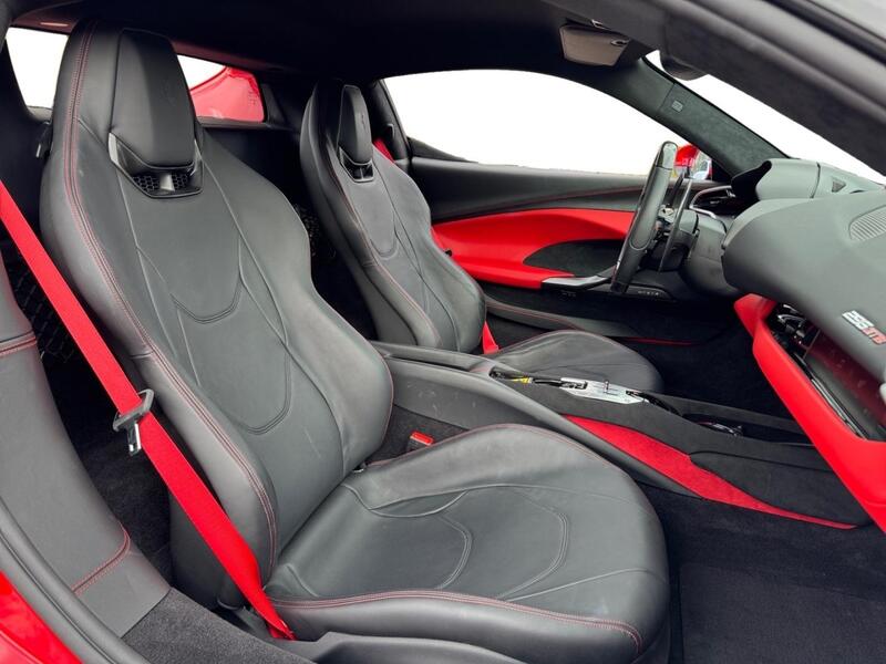 Ferrari 296 GTB vaihtoauto