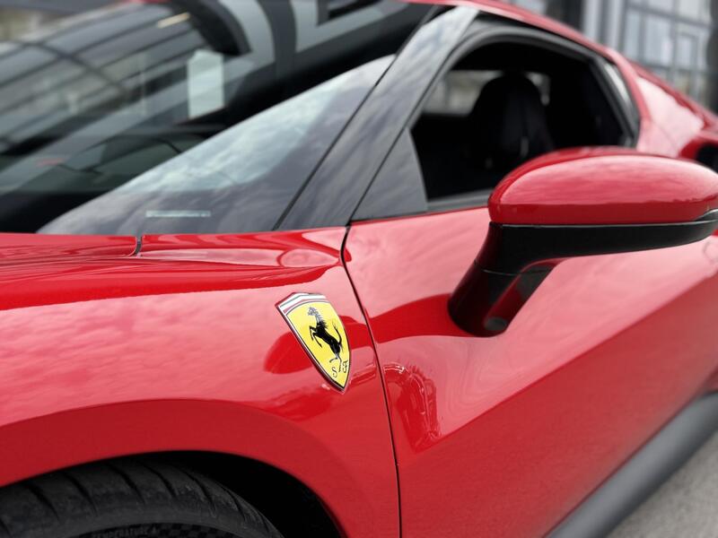 Ferrari 296 GTB vaihtoauto