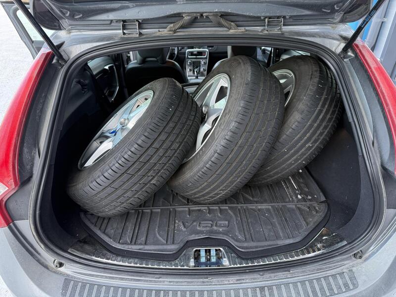 Volvo V60 vaihtoauto