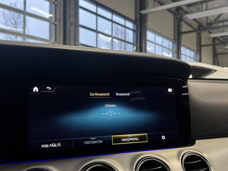 Mercedes-Benz E vaihtoauto