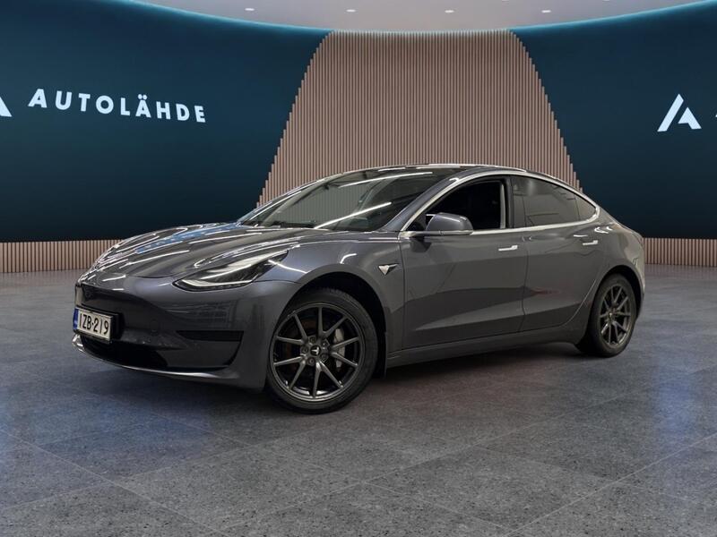 Tesla Model 3 vaihtoauto