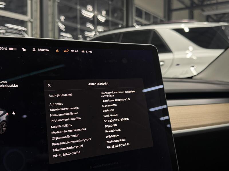 Tesla Model 3 vaihtoauto