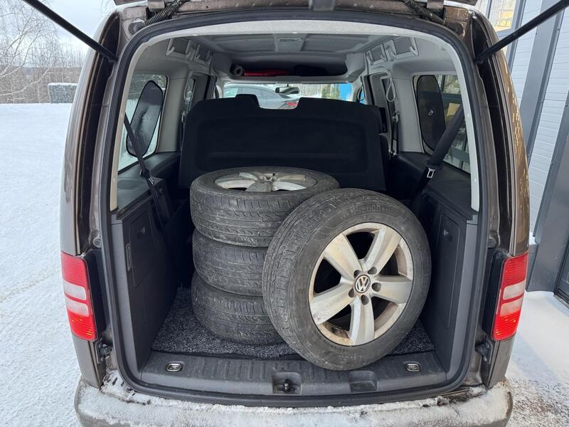 Volkswagen Caddy Maxi vaihtoauto