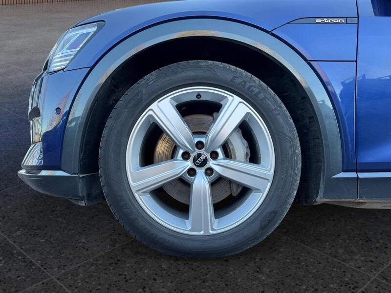 Audi e-tron vaihtoauto