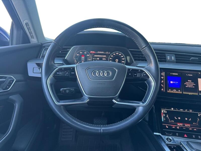 Audi e-tron vaihtoauto