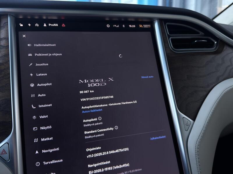 Tesla Model X vaihtoauto