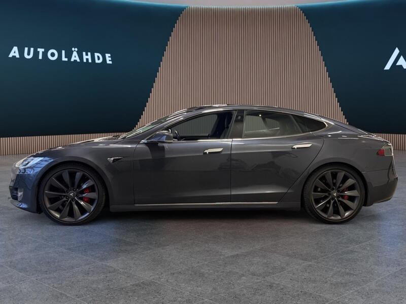 Tesla Model S vaihtoauto