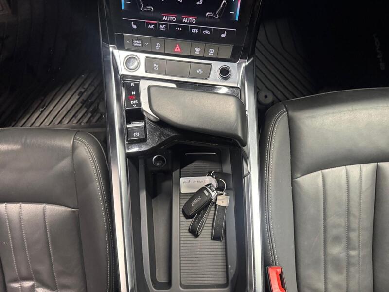 Audi Q8 e-tron vaihtoauto