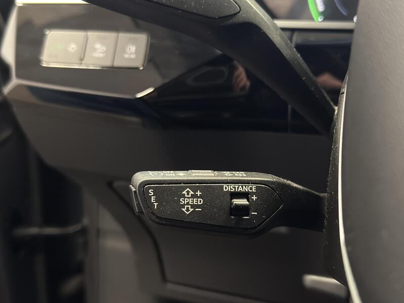 Audi Q8 e-tron vaihtoauto