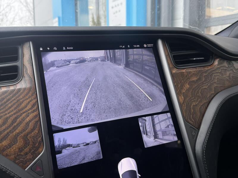 Tesla Model S vaihtoauto