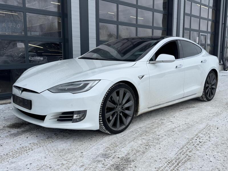 Tesla Model S vaihtoauto