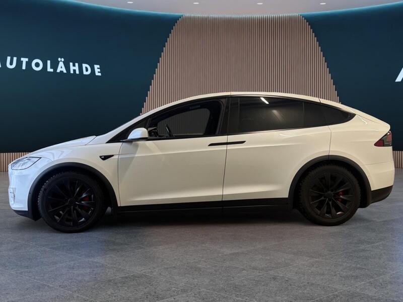 Tesla Model X vaihtoauto