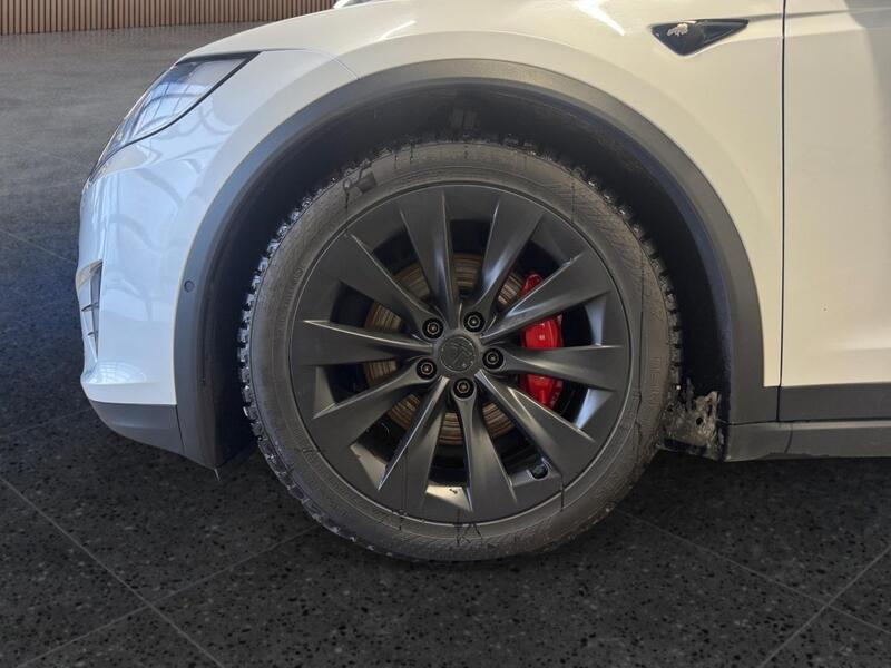 Tesla Model X vaihtoauto