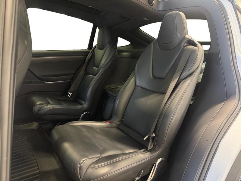 Tesla Model X vaihtoauto