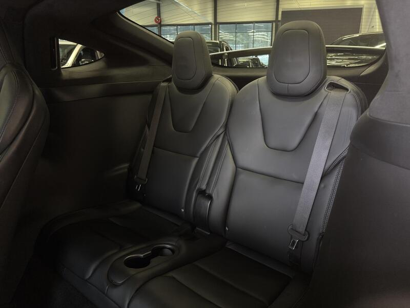 Tesla Model X vaihtoauto