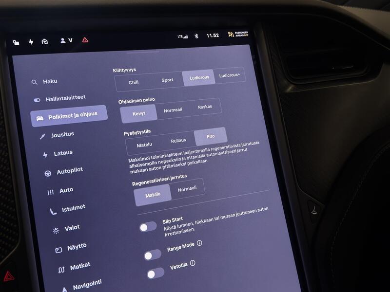 Tesla Model X vaihtoauto