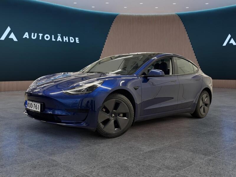 Tesla Model 3 vaihtoauto