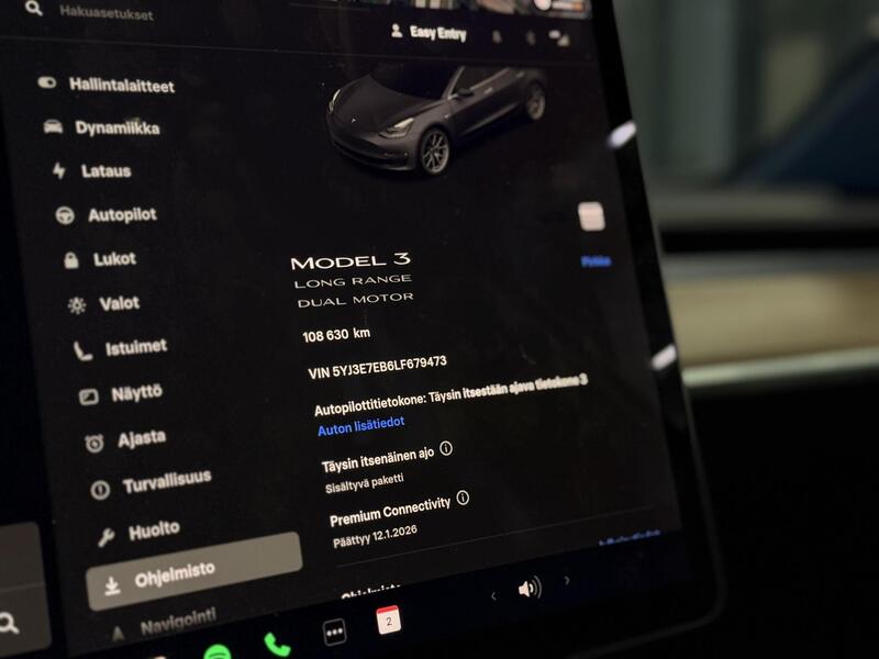 Tesla Model 3 vaihtoauto