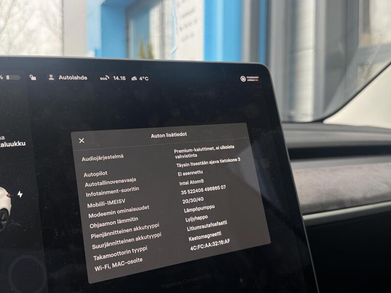 Tesla Model 3 vaihtoauto