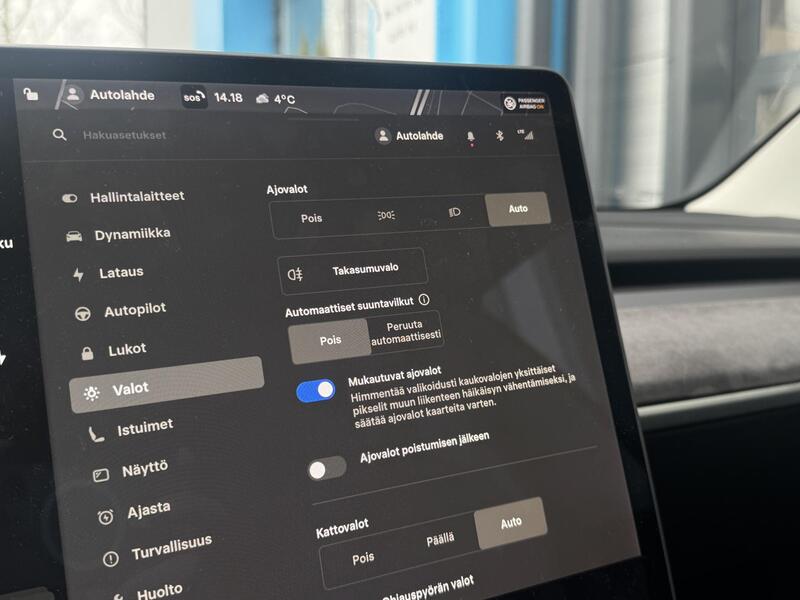 Tesla Model 3 vaihtoauto