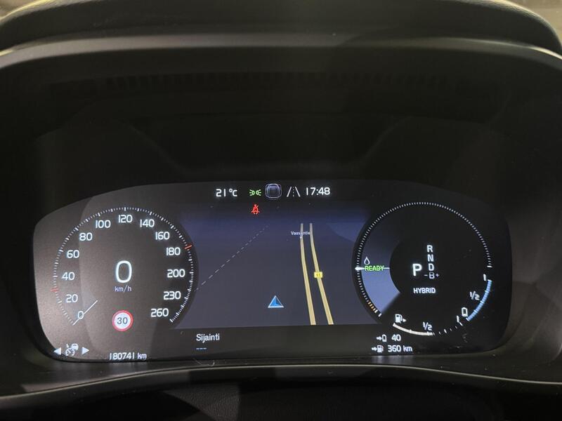 Volvo XC40 vaihtoauto