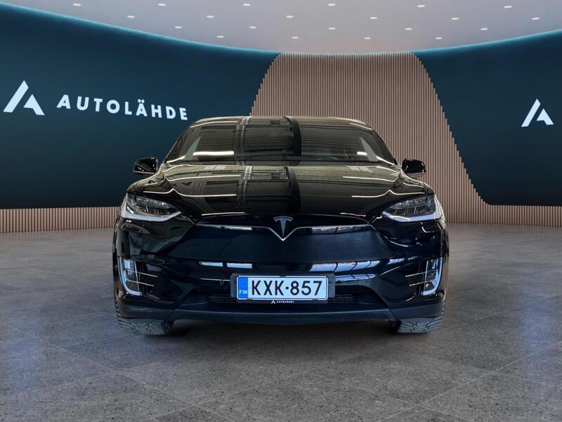 Tesla Model X vaihtoauto