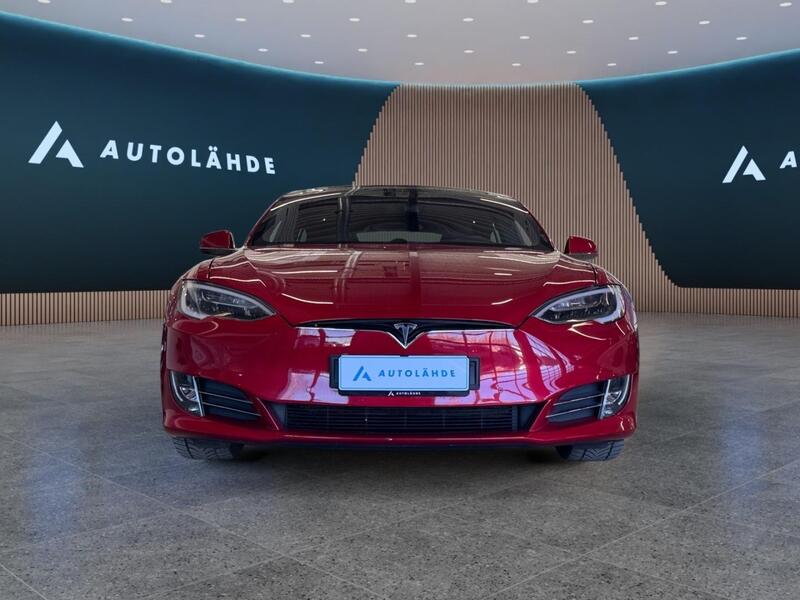 Tesla Model S vaihtoauto