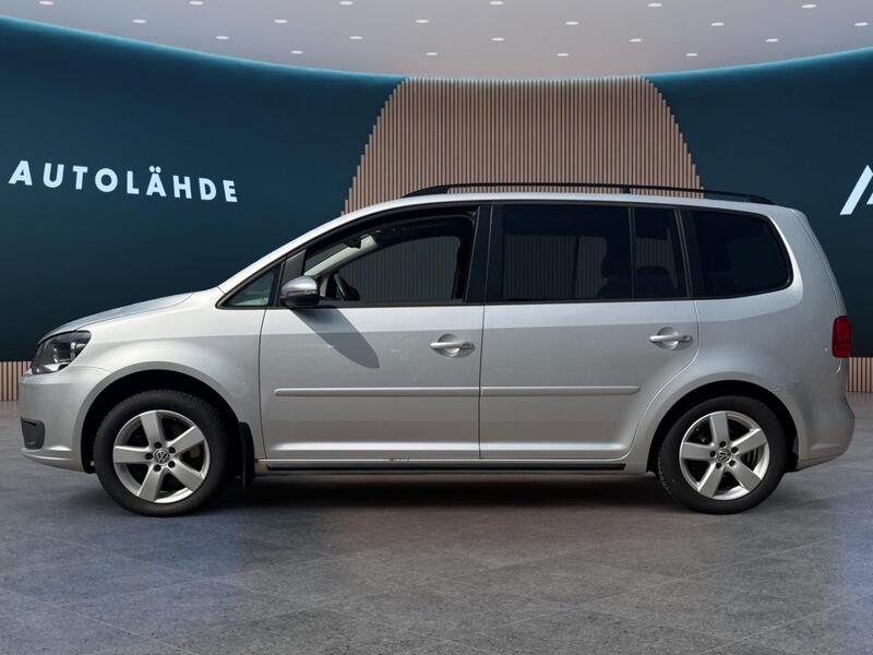 Volkswagen Touran vaihtoauto