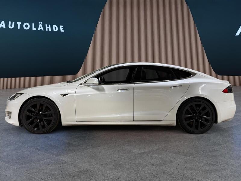 Tesla Model S vaihtoauto