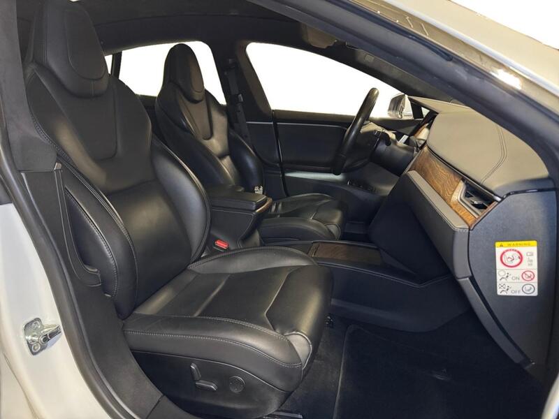 Tesla Model S vaihtoauto