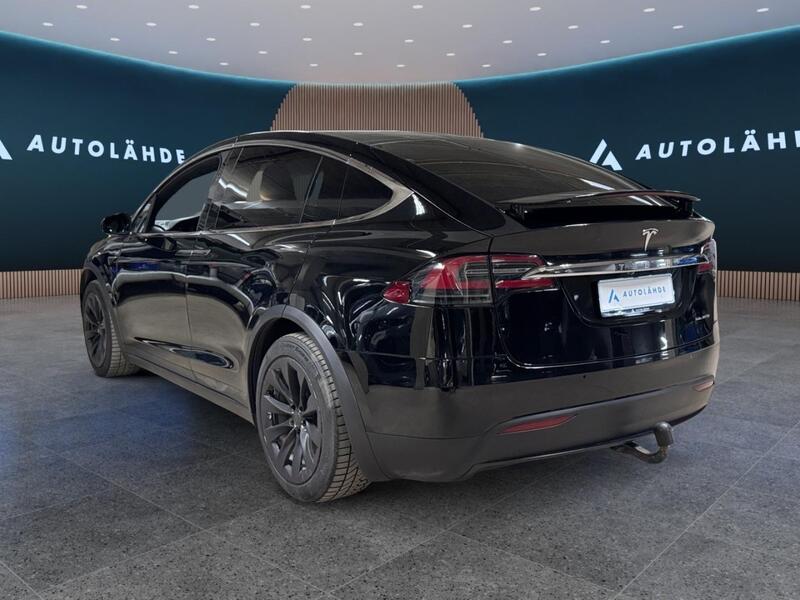 Tesla Model X vaihtoauto