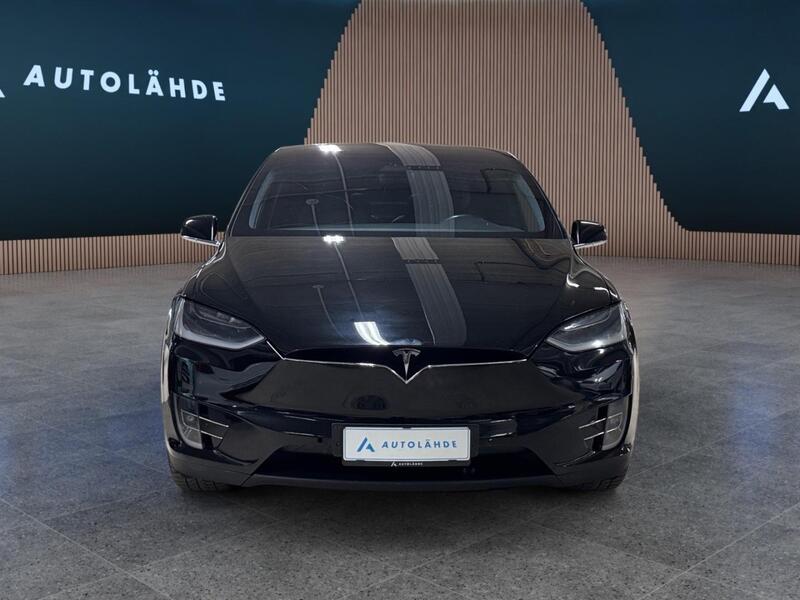 Tesla Model X vaihtoauto