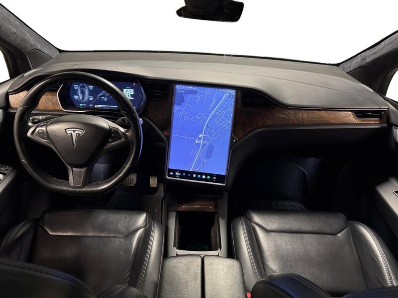 Tesla Model X vaihtoauto
