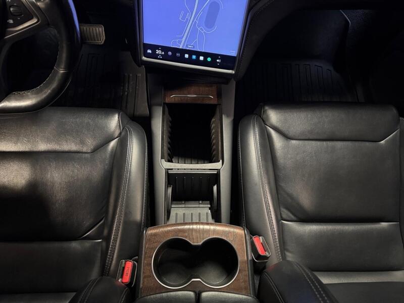 Tesla Model X vaihtoauto