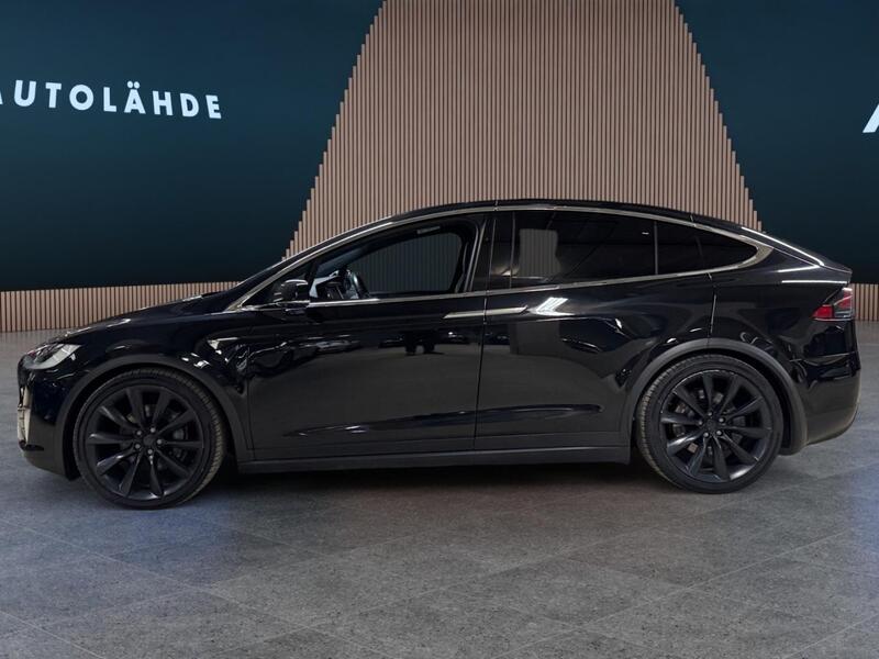 Tesla Model X vaihtoauto