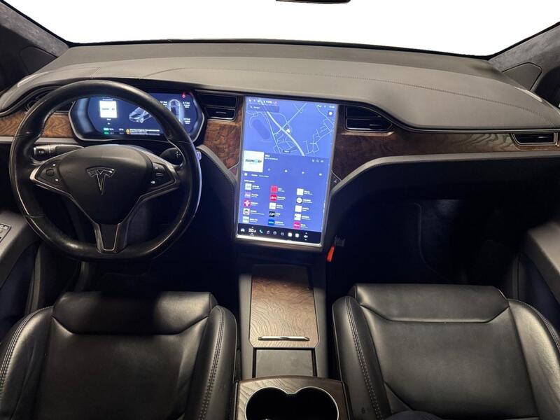 Tesla Model X vaihtoauto