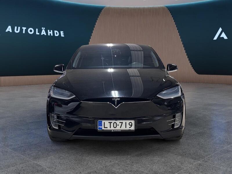 Tesla Model X vaihtoauto