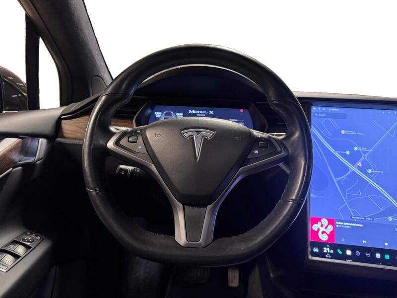 Tesla Model X vaihtoauto